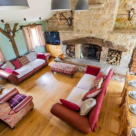 ברנסלי Four Bed Barn Conversion Junction 37 38 M1 מראה חיצוני תמונה
