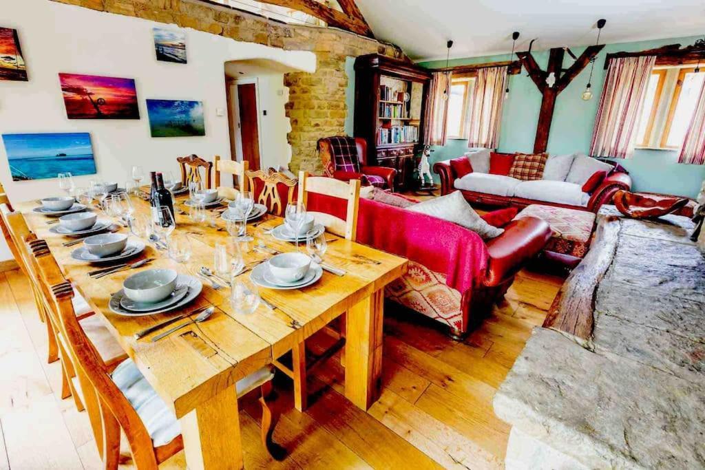 ברנסלי Four Bed Barn Conversion Junction 37 38 M1 מראה חיצוני תמונה